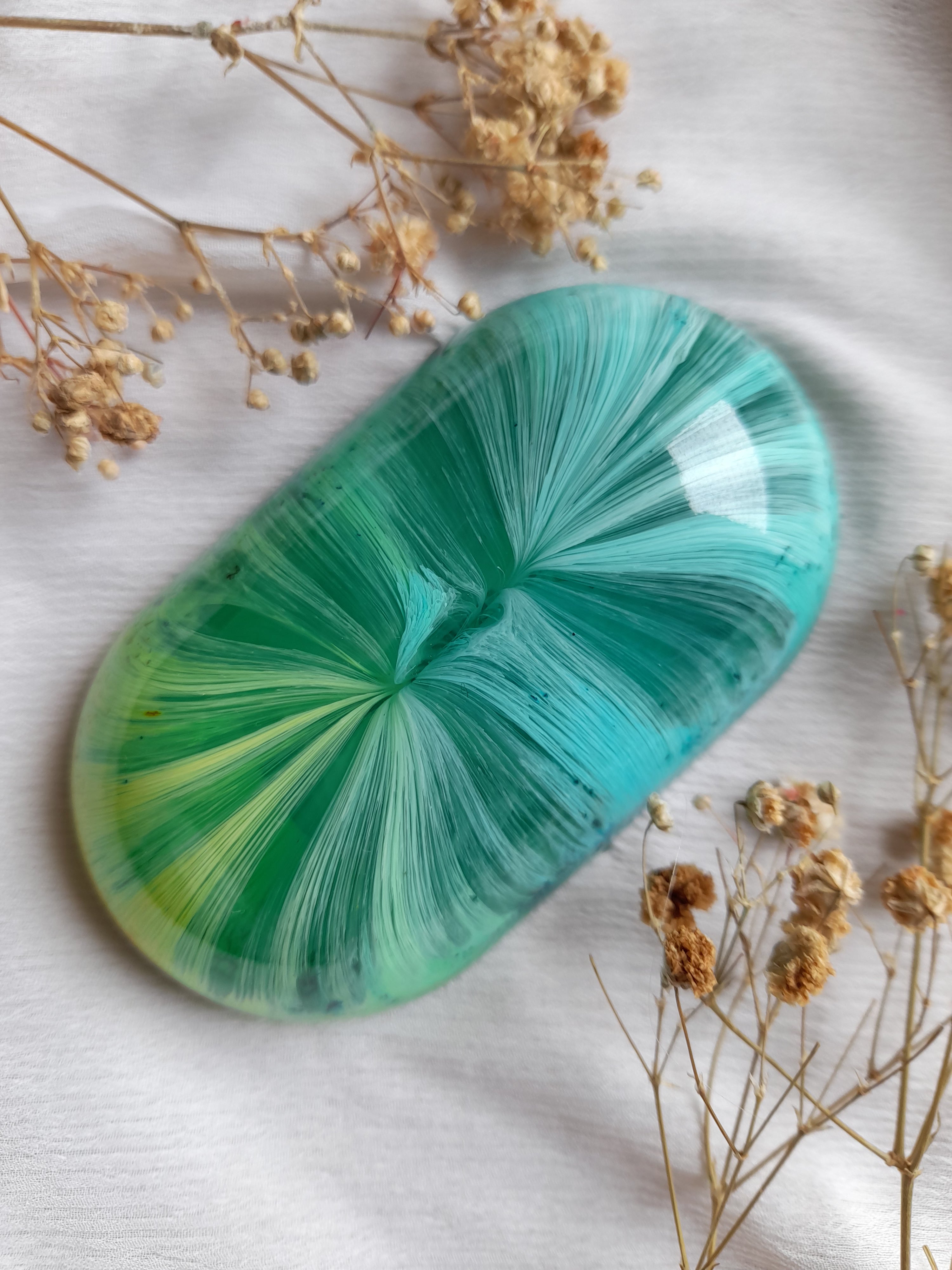 Capsule Paperweight Mould - The Mould Story